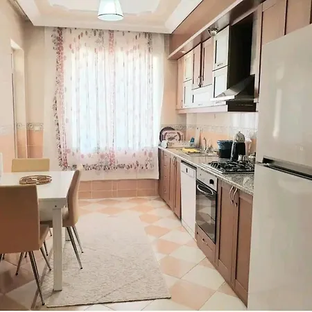 Luxury Flat With Parking Lot Near Konyaalti Διαμέρισμα *