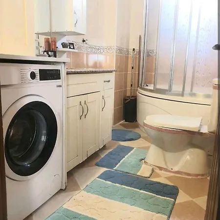 Appartamento Luxury Flat With Parking Lot Near Konyaalti