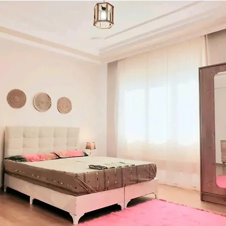 Luxury Flat With Parking Lot Near Konyaalti *